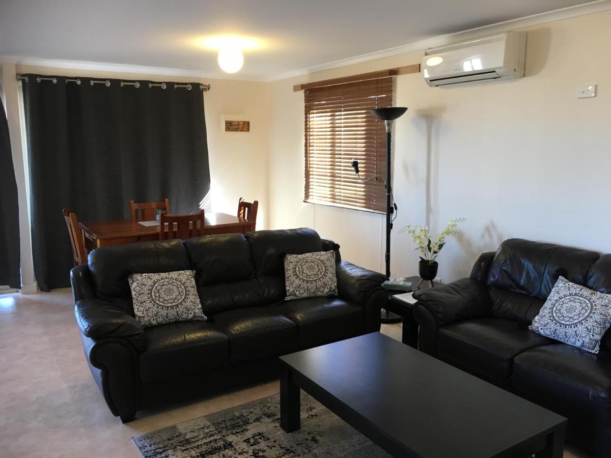 Airport Whyalla Motel Exteriör bild