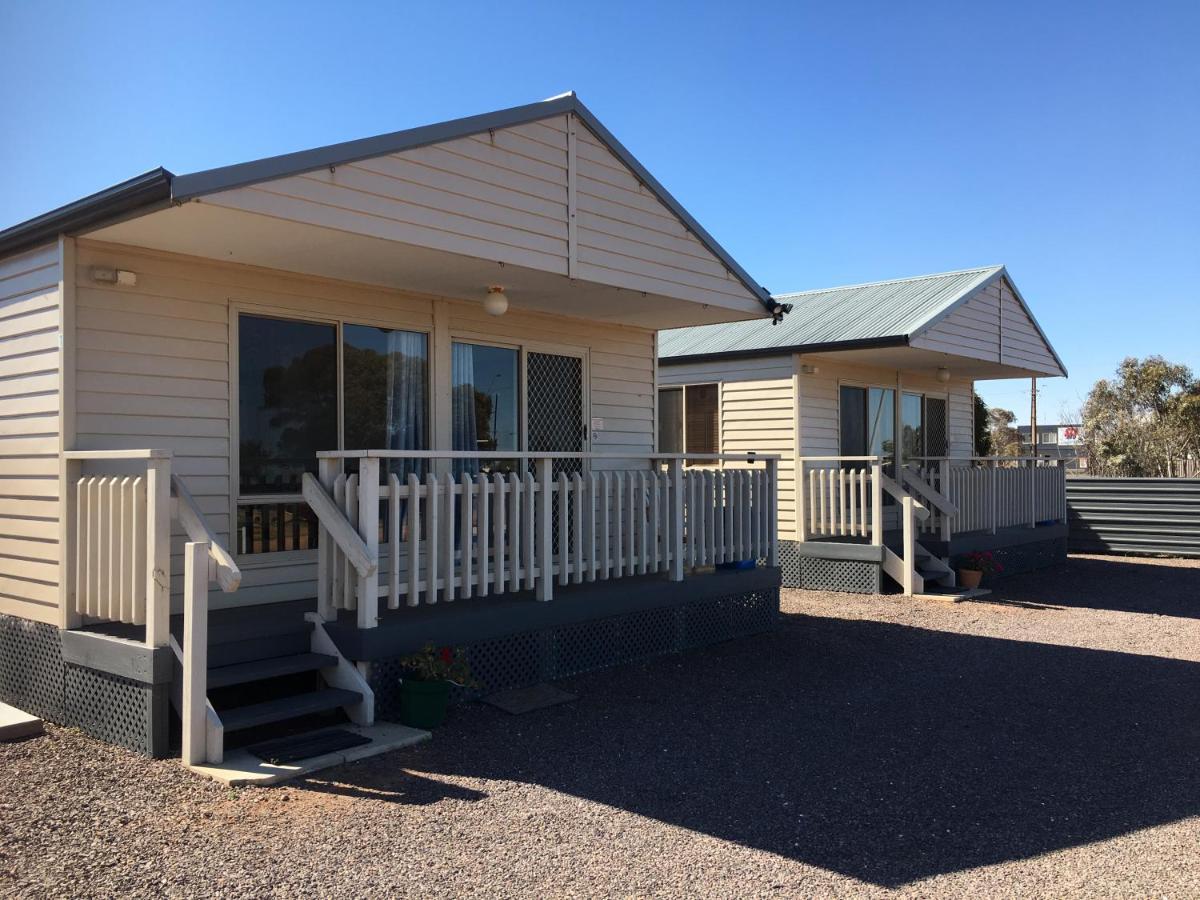 Airport Whyalla Motel Exteriör bild
