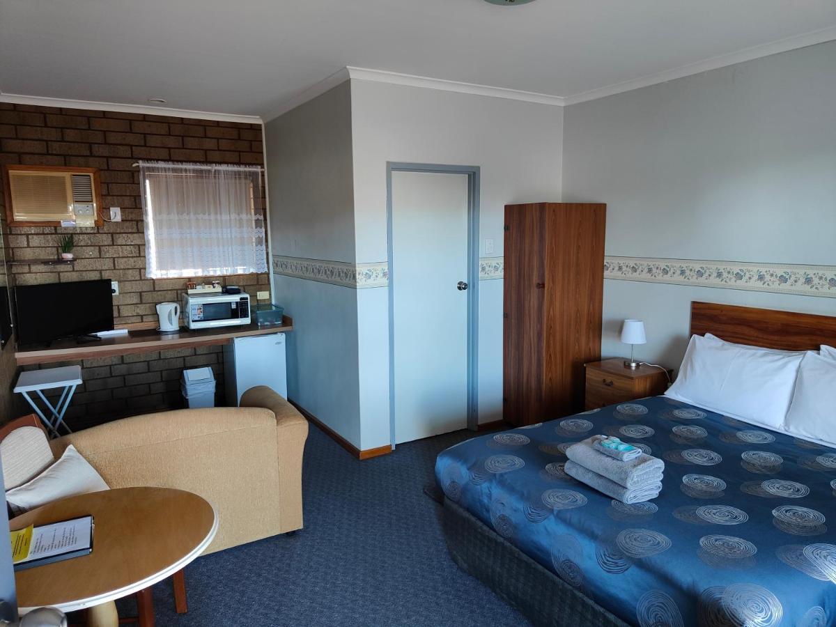 Airport Whyalla Motel Exteriör bild