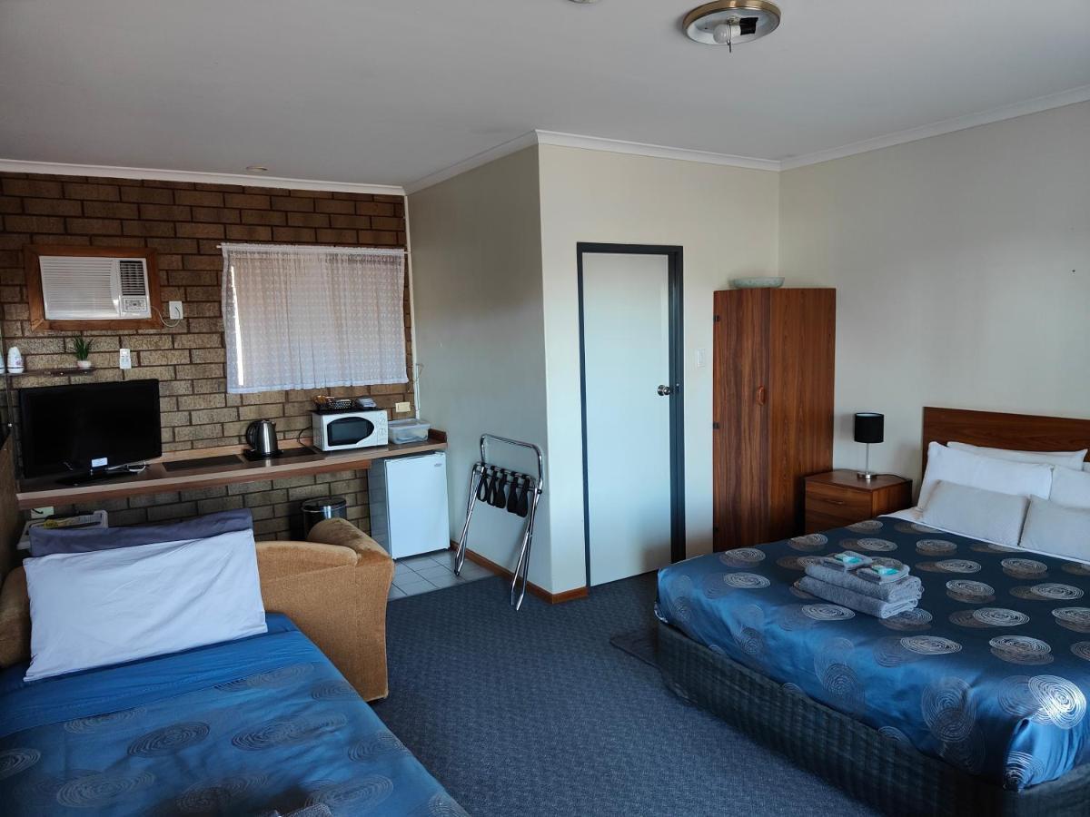 Airport Whyalla Motel Exteriör bild