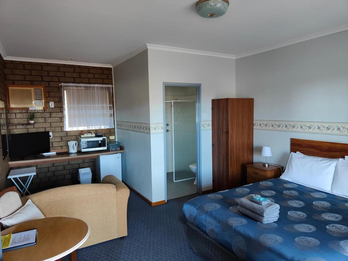 Airport Whyalla Motel Exteriör bild