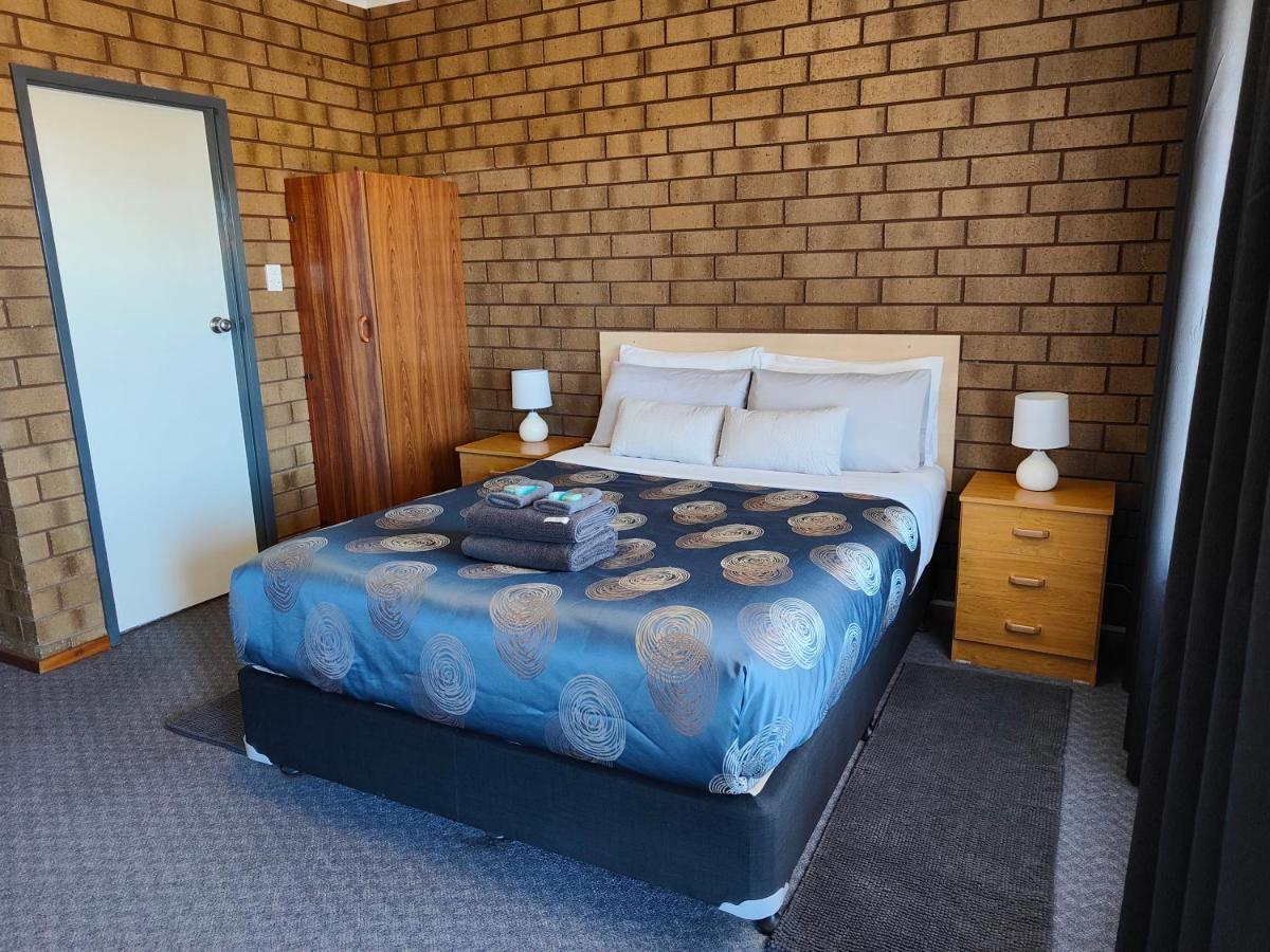 Airport Whyalla Motel Exteriör bild
