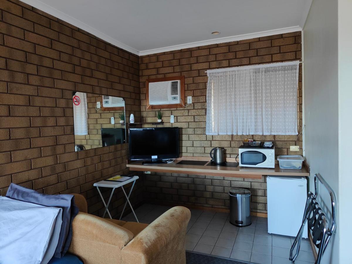 Airport Whyalla Motel Exteriör bild